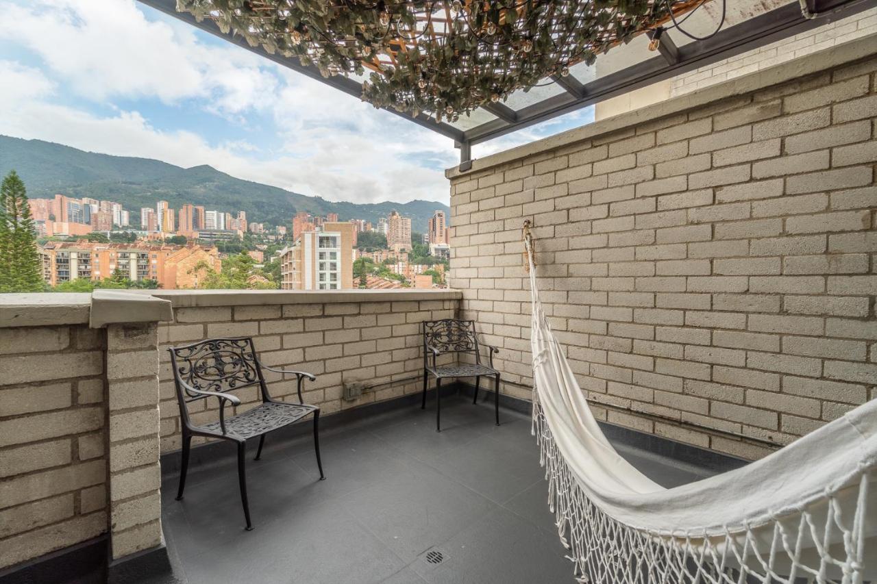 Apartamentos Poblado Alejandria By Housy Host Medellín Esterno foto